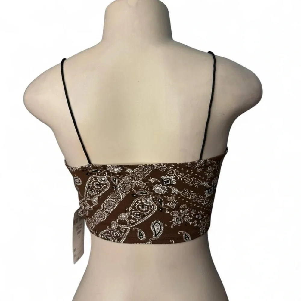 Brown Bandana Tie-Front Crop Top - Picture 2 of 4